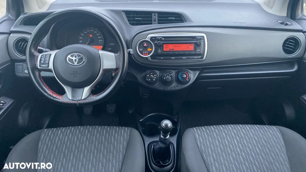 Toyota Yaris 1.3 VVT-i Terra - 8