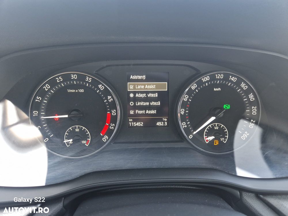 Skoda Octavia 2.0 TDI DSG Ambition - 13