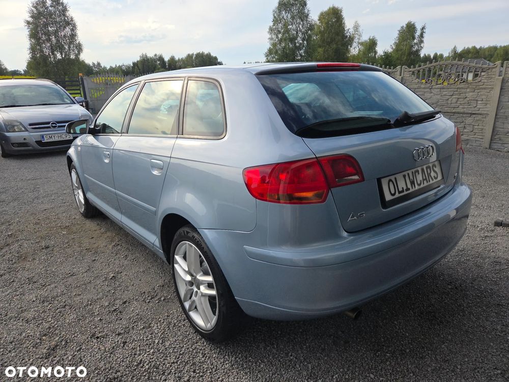 Audi A3 Sportback 1.6 Ambiente - 11
