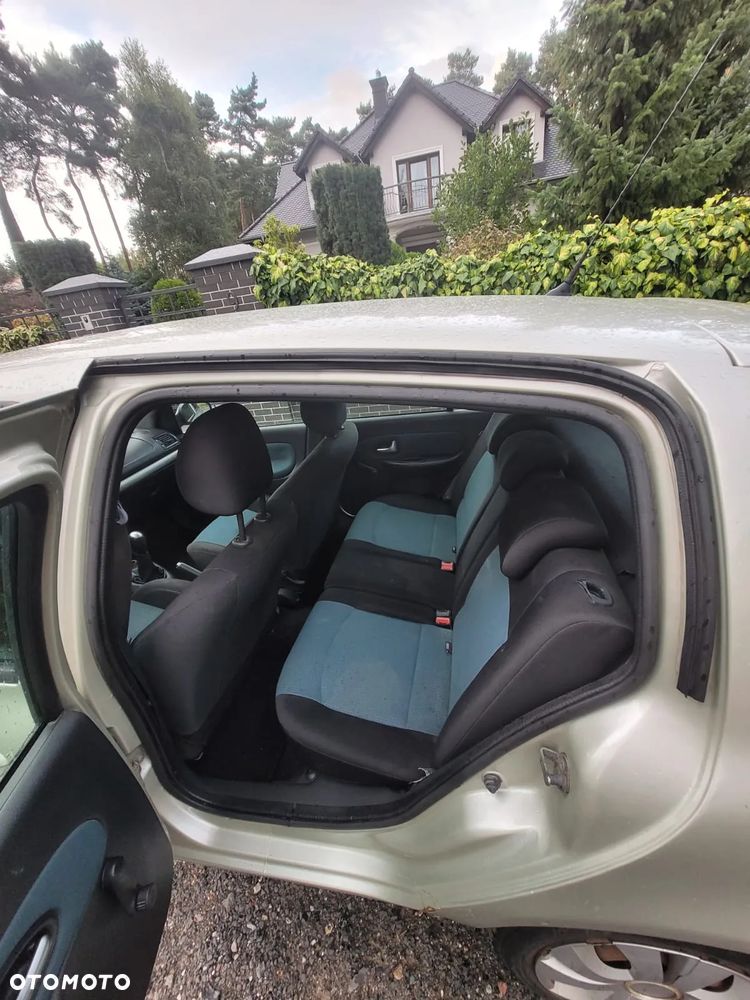 Renault Clio 1.5 dCi Alize - 6