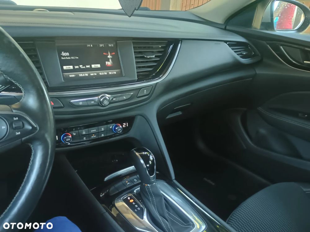 Opel Insignia 1.5 T Elite S&S - 11