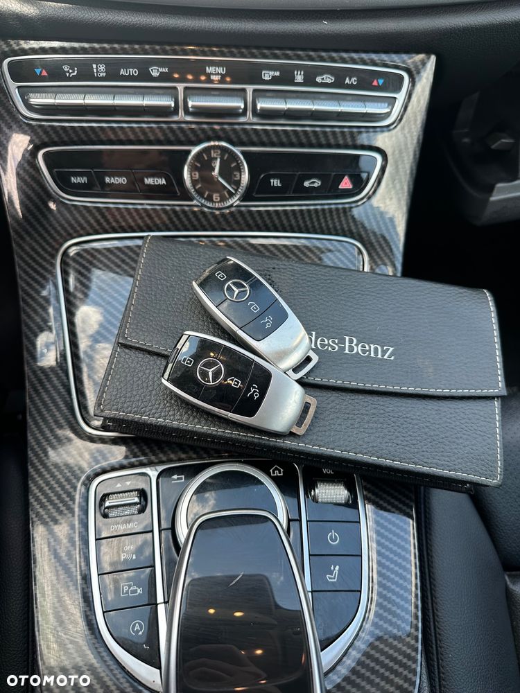Mercedes-Benz Klasa E 220 d 4Matic 9G-TRONIC Avantgarde - 9