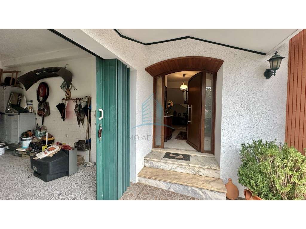 Moradia T4 com Garagem e Jardim em S. Cosme- Gondomar - Grande imagem: 4/40
