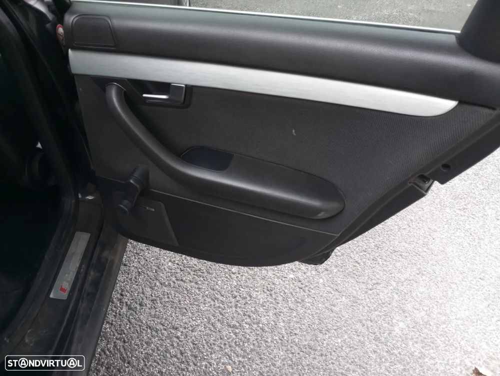 Audi A4 Avant 2.0 TDI S-line - 39