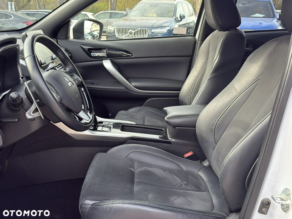 Mitsubishi Eclipse Cross - 13