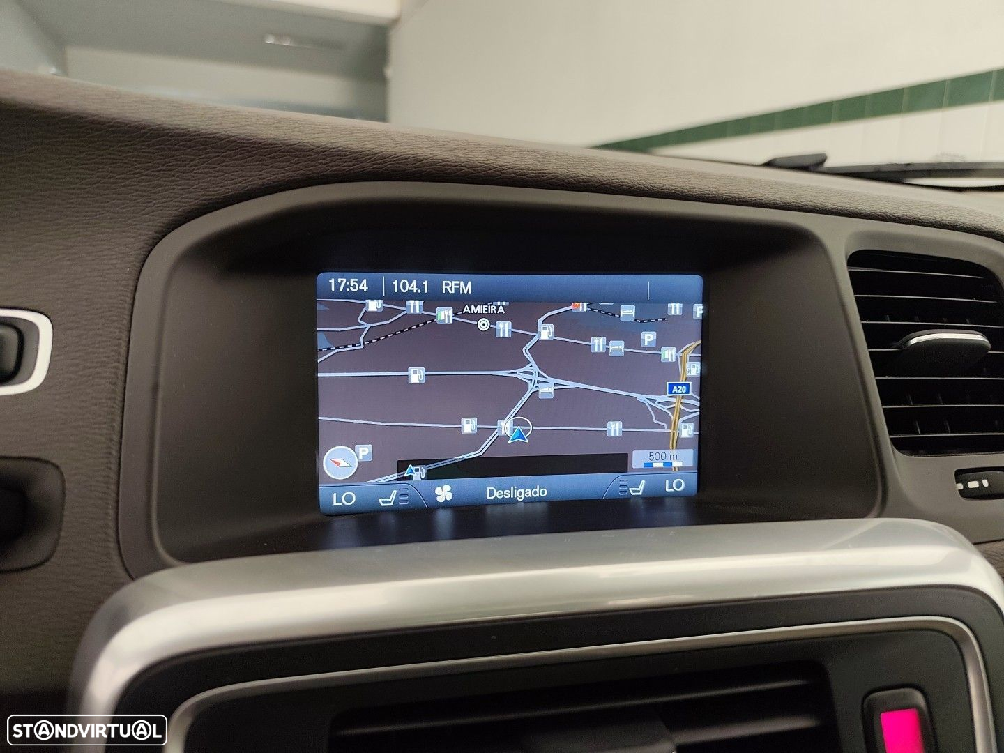 Volvo V60 2.0 D4 Momentum - 23