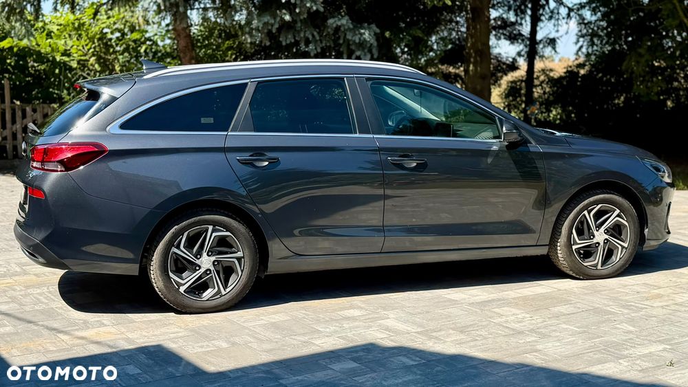 Hyundai i30 1.6 D Comfort DCT - 16