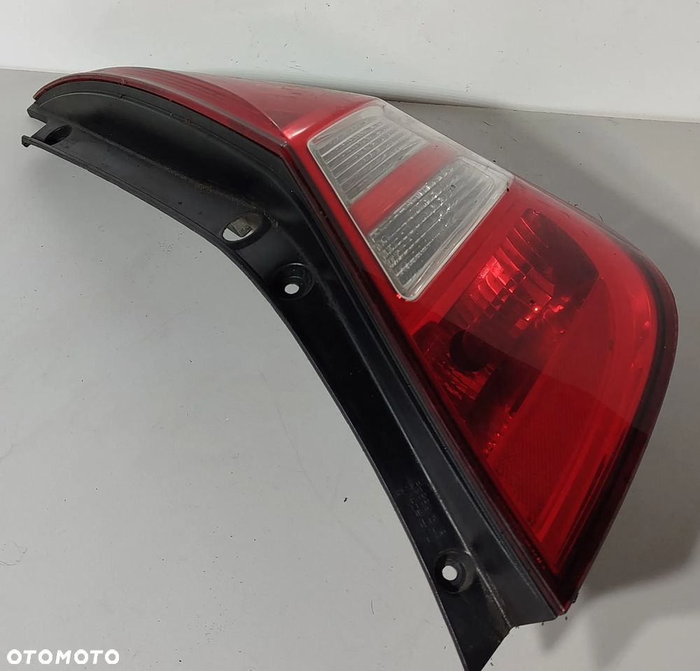 lampa prawa tylna HYUNDAI I30 07-16 - 2