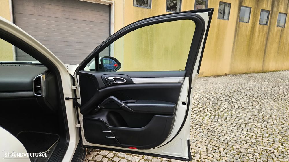 Porsche Cayenne ver-standard - 36
