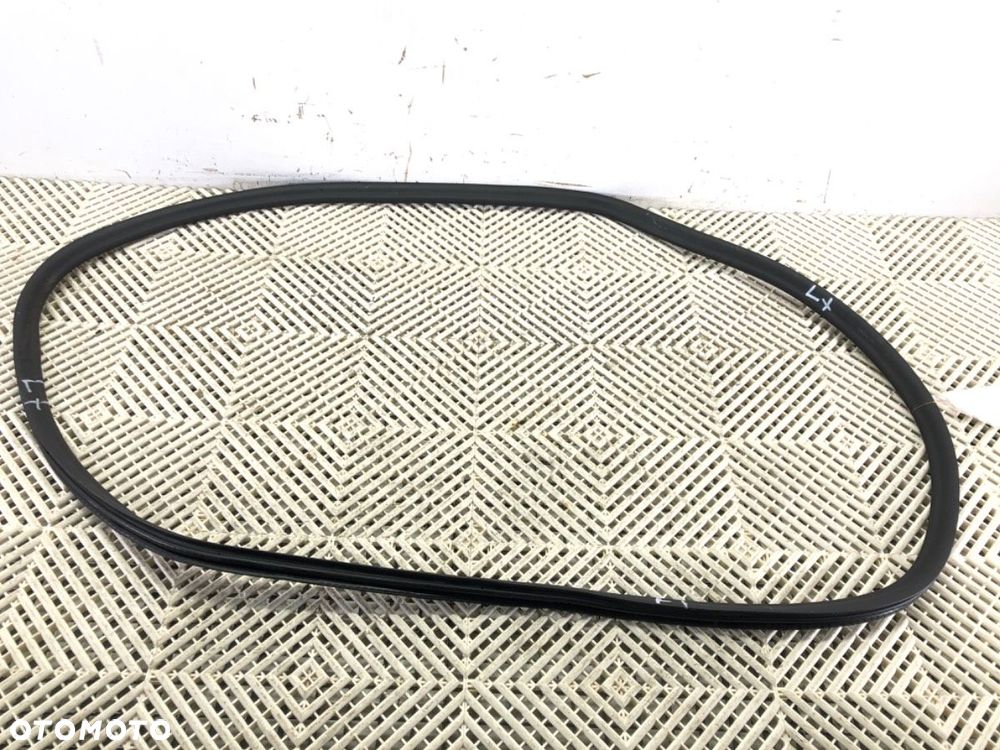 USZCZELKA DRZWI TYŁ LEWA - 76.00 PLN - BMW 5 (G30, F90) 2016 - 2022 540 i Mild-Hybrid xDrive 245 kW - 1