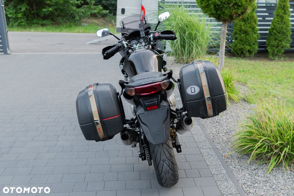 Honda CBF - 9