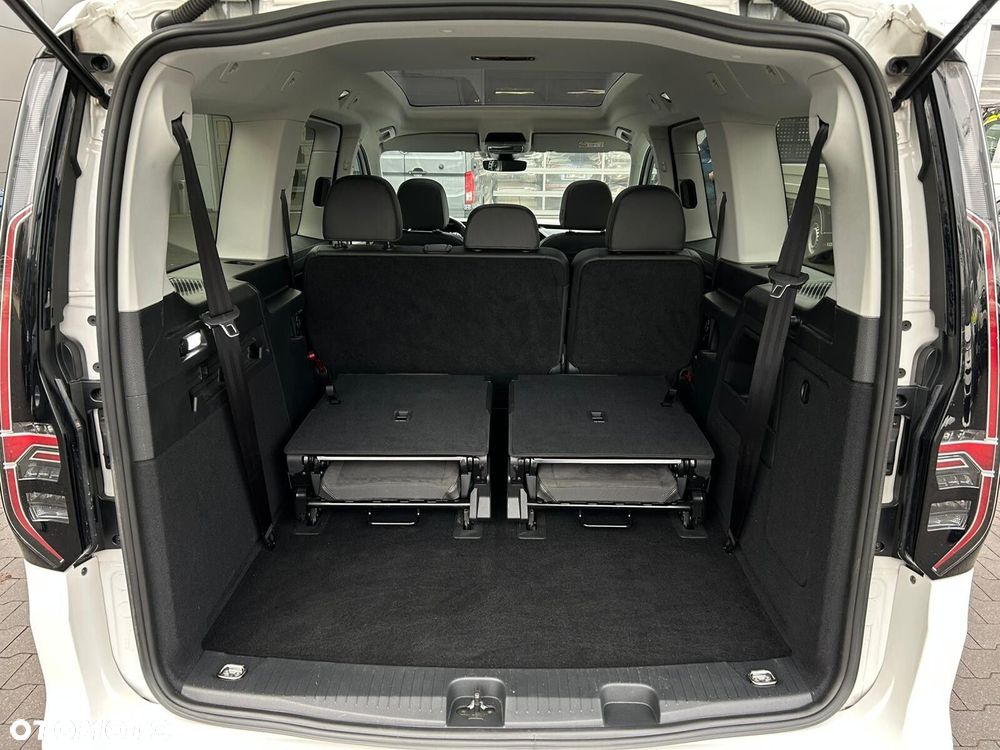 Volkswagen Caddy 1.5 TSI Style DSG - 9