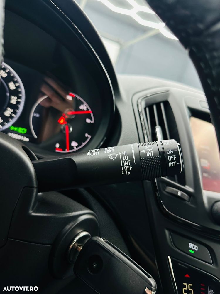 Opel Insignia 2.0 CDTI ecoFLEX Start/Stop Sport - 27