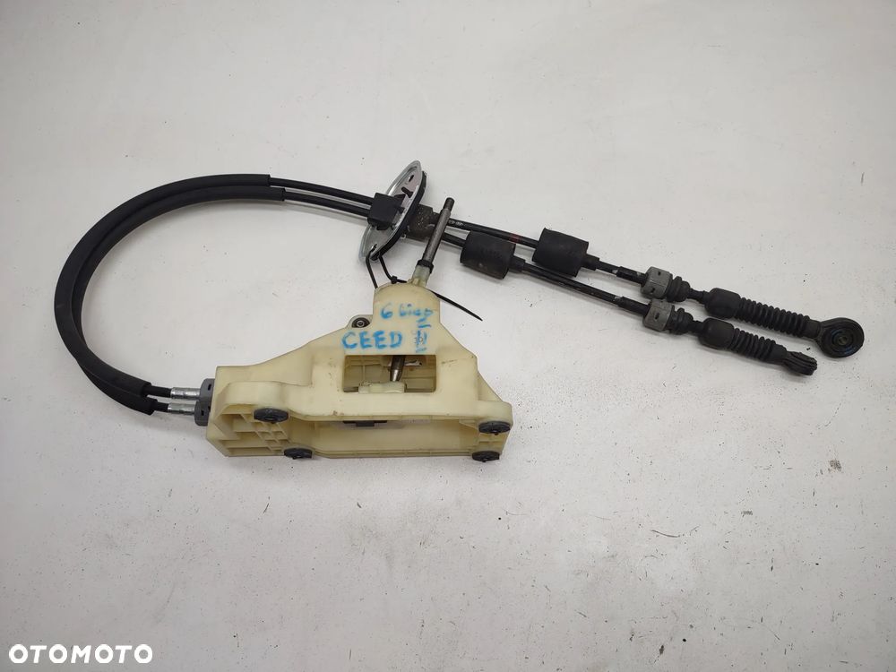 LEWAREK WYBIERAK LINKI SKRZYNI BIEGÓW 43794-A6300 KIA CEED II 1.6CRDI 6-BIEGÓW ORYGINAŁ