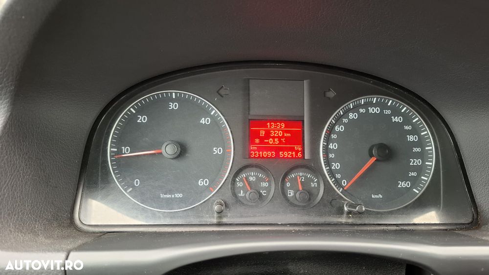Volkswagen Touran 1.9 TDI Highline - 6