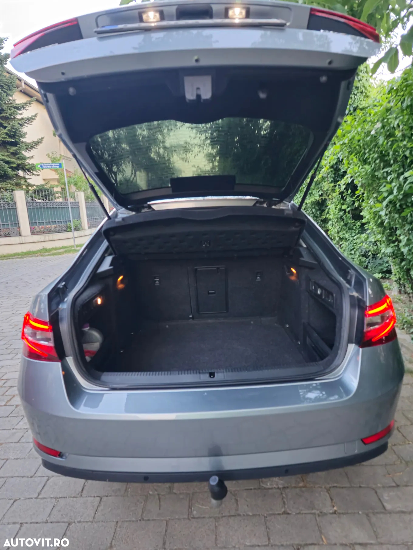 Skoda Superb 2.0 TDI Ambition - 5