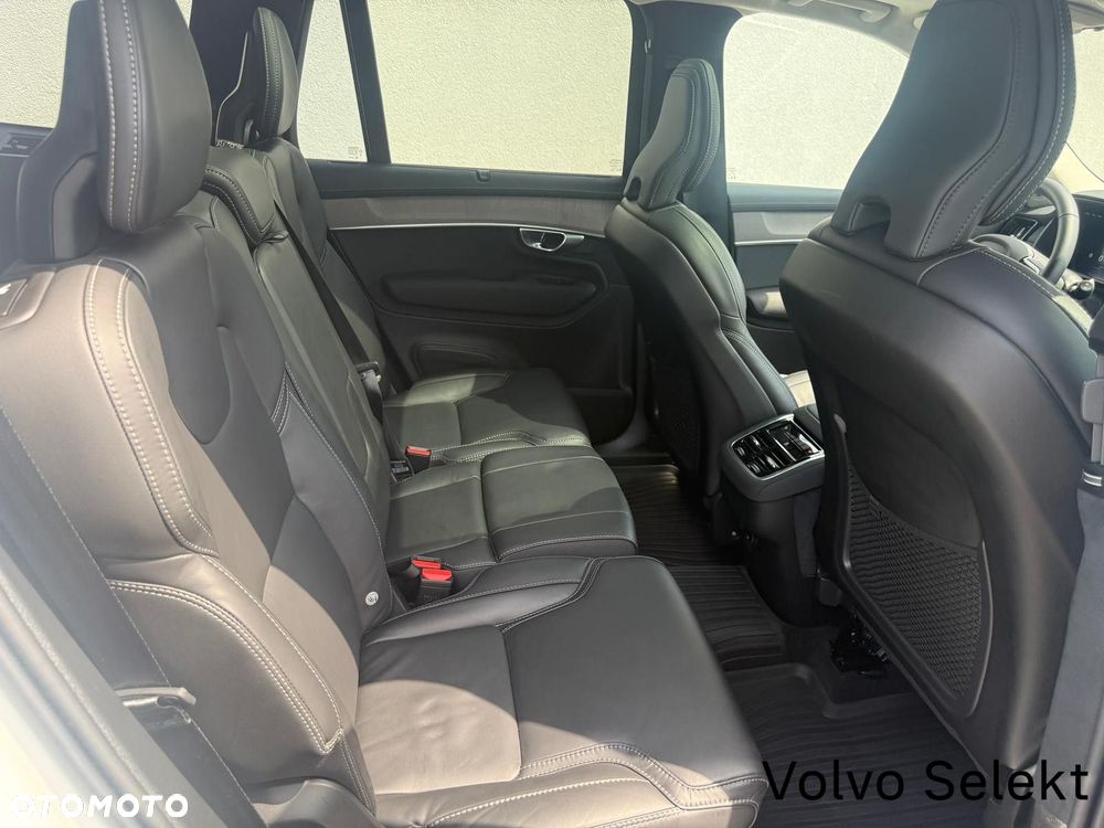 Volvo XC 90 - 40