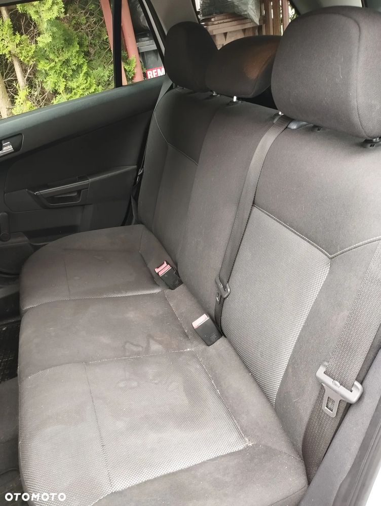Opel Astra 1.7 CDTI - 9