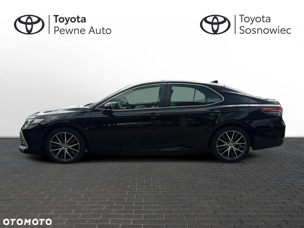 Toyota Camry - 3