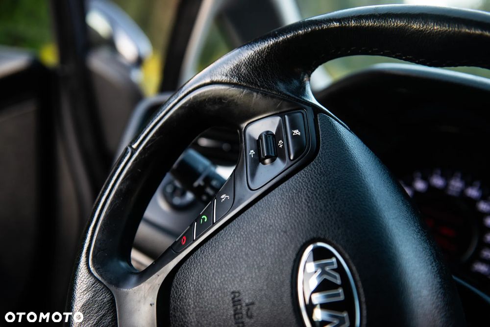 Kia Ceed - 28