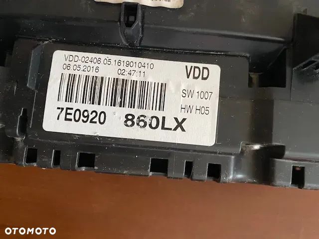 LICZNIK ZEGARY VOLKSWAGEN VW T6 7E0920860LX 7E0920870L - 3