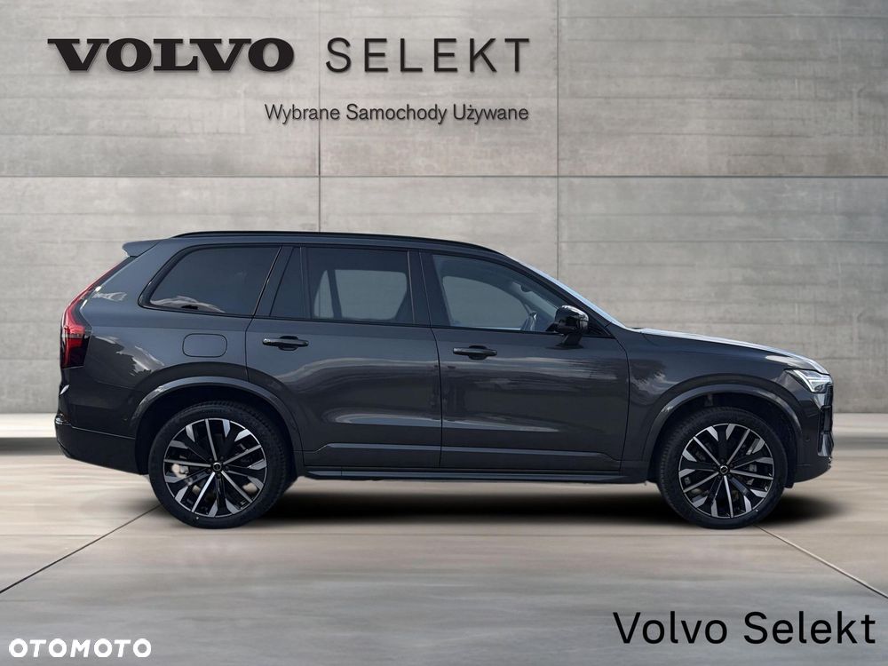 Volvo XC 90 - 8