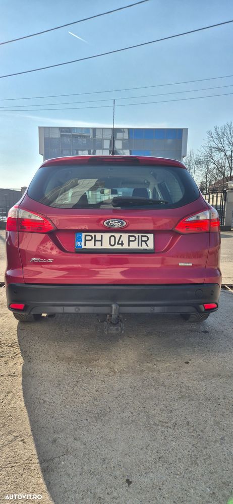 Ford Focus 1.6 TDCi ECOnetic 88g Start-Stopp-Sy Titanium - 4