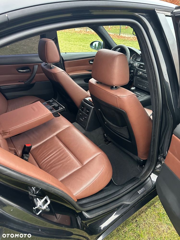 BMW Seria 3 318i - 14