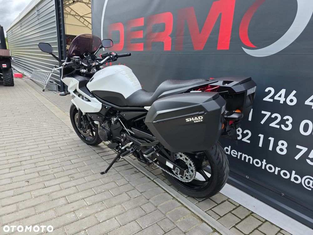 Yamaha XJ - 6