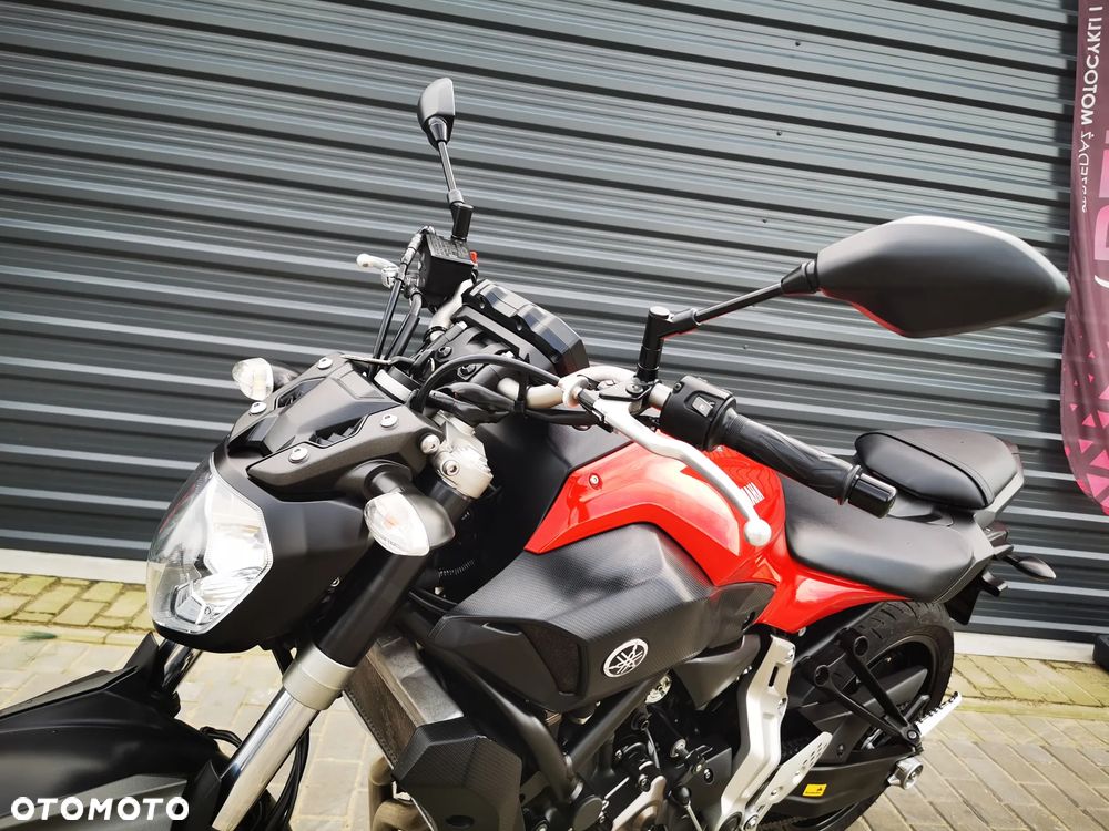 Yamaha MT - 12
