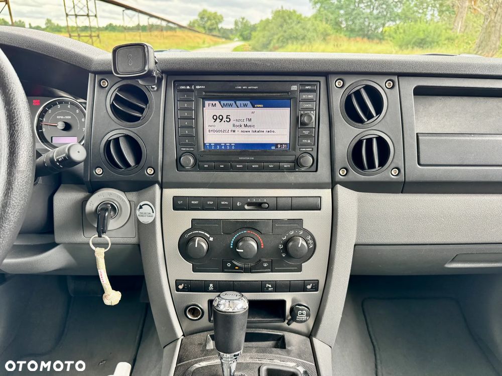 Jeep Commander 3.0 CRD Laredo - 15