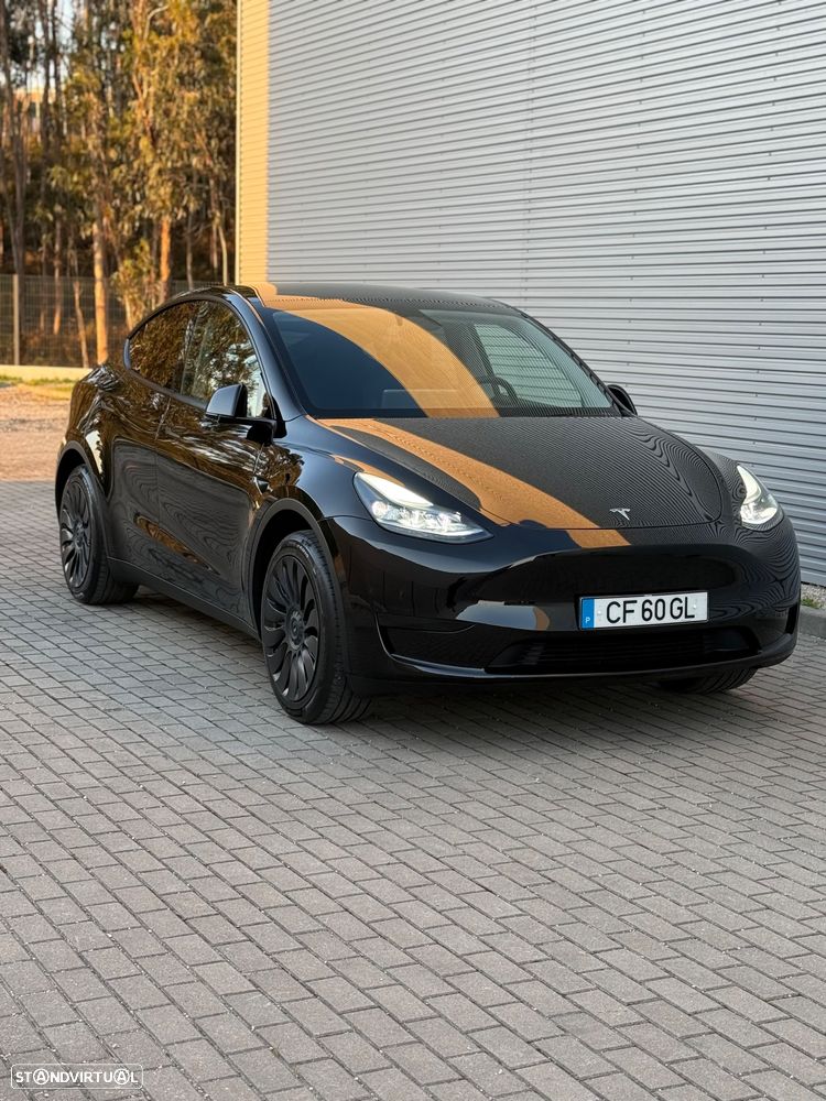 Tesla Model Y Long-Range RWD - 5