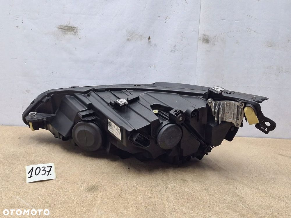 REFLEKTOR LAMPA PRZÓD PRAWY LED VW GOLF VIII 19-23r - 2