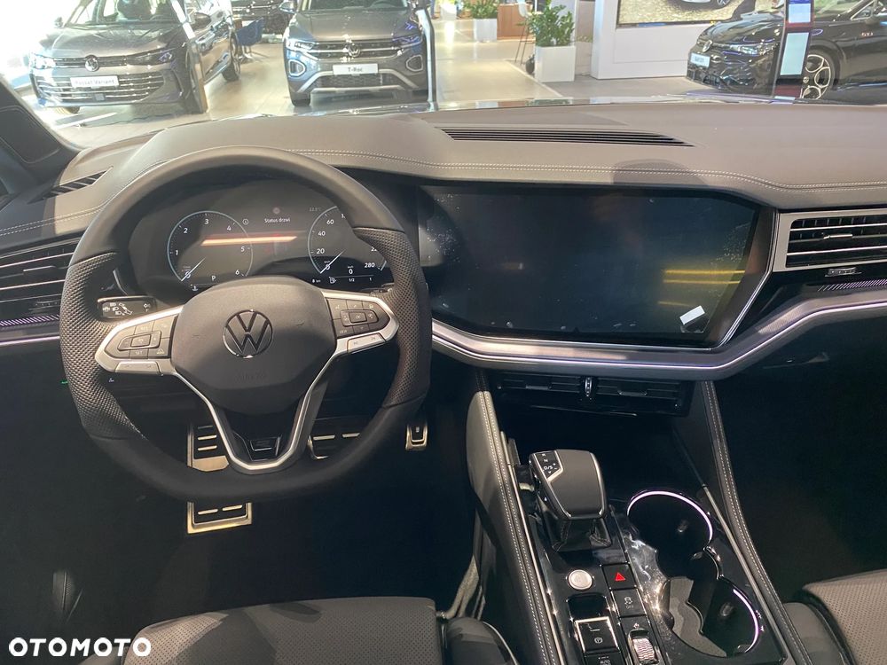 Volkswagen Touareg 3.0 V6 TDI 4Motion R-Line - 12
