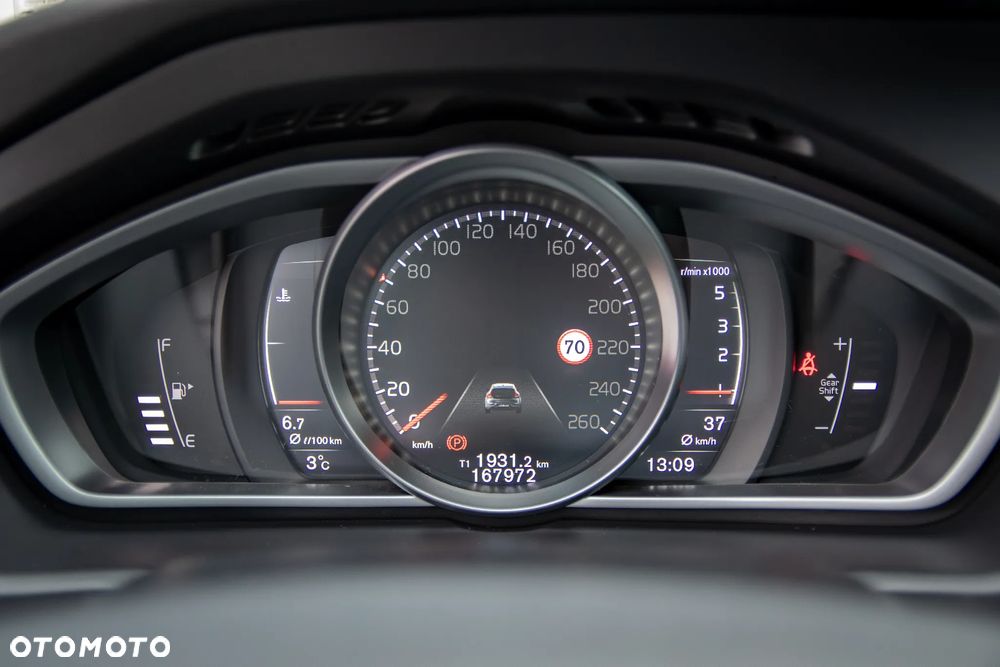 Volvo V40 D2 Kinetic - 29