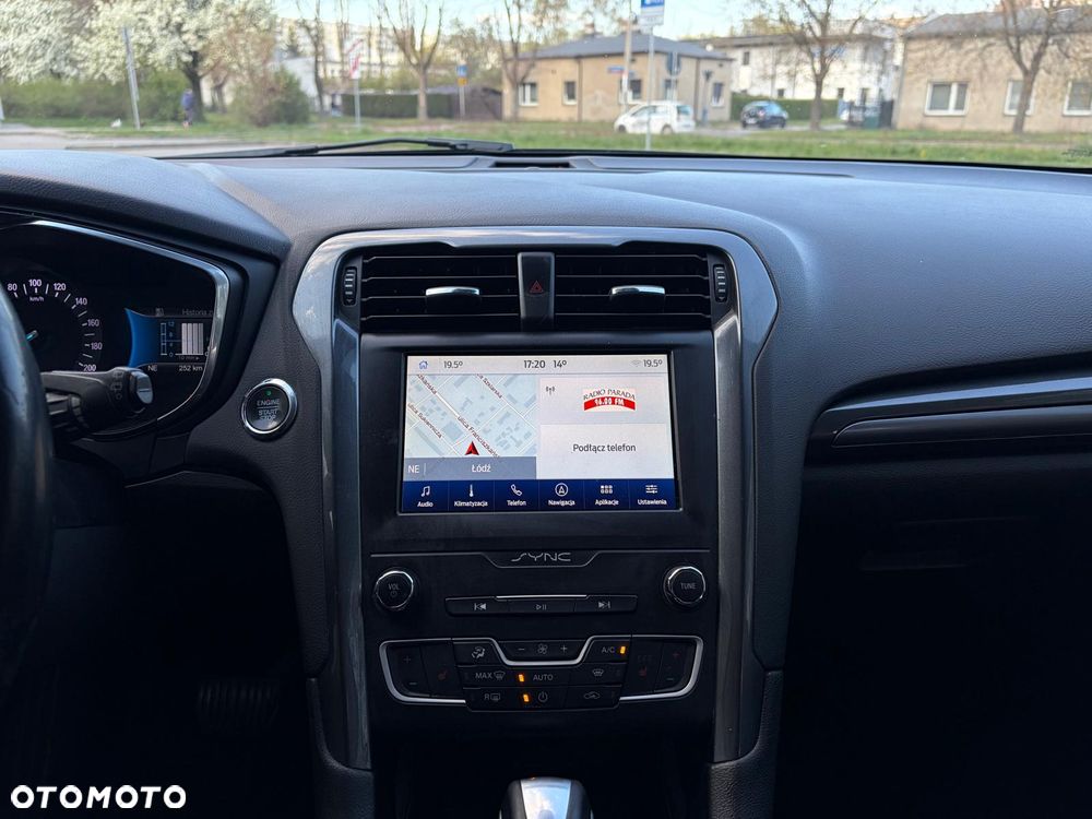 Ford Mondeo 2.0 Hybrid Titanium - 23