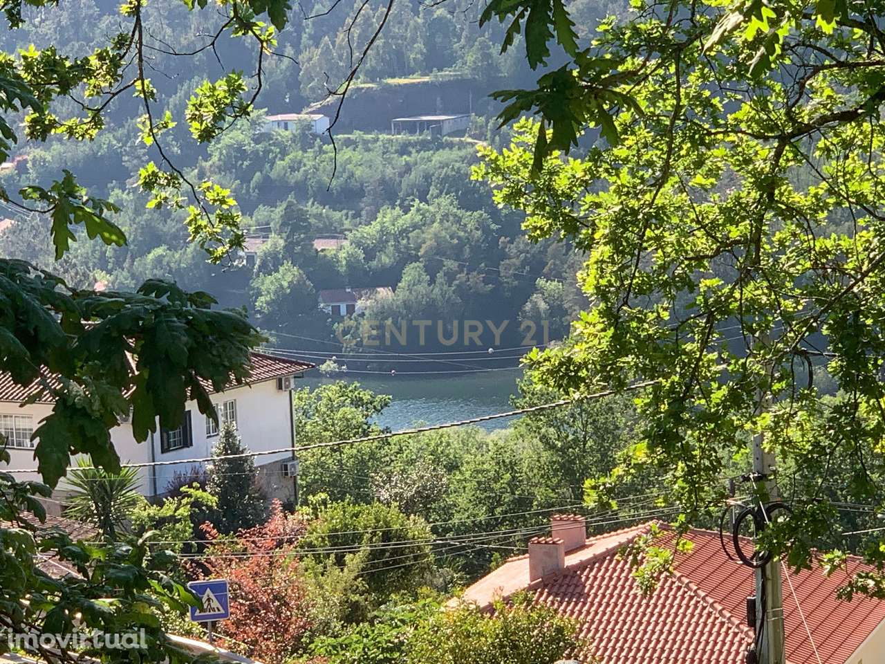 Terreno para Construção com 1000,2 m² na Vila do Gerês – Vilar da Veig - Grande imagem: 2/28