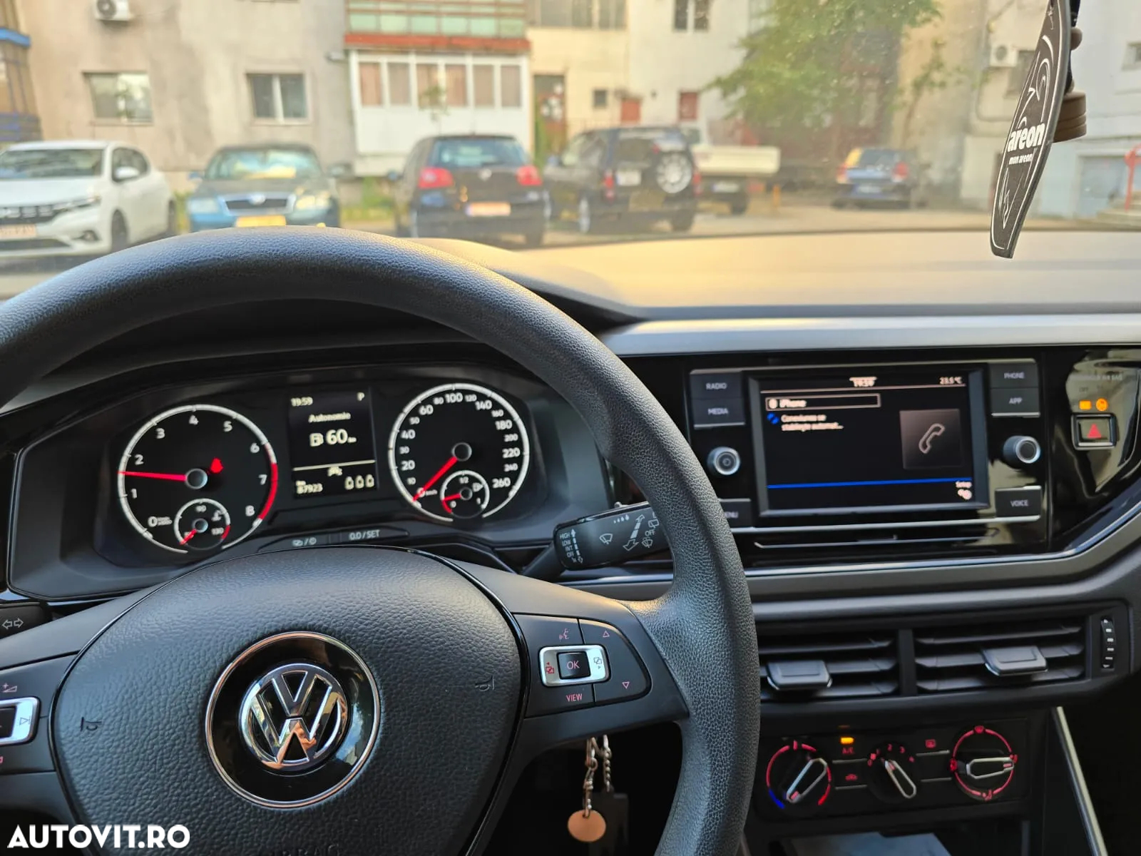 Volkswagen Polo - 8