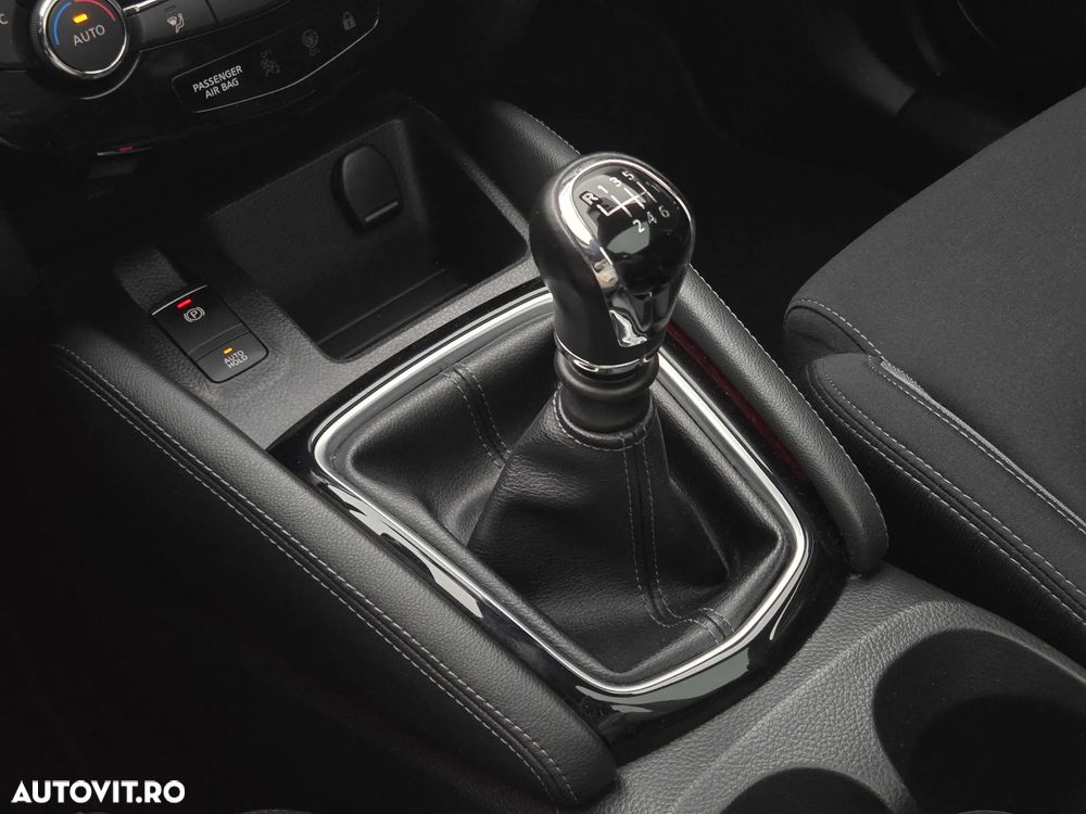 Nissan Qashqai 1.5 DCI TEKNA - 10