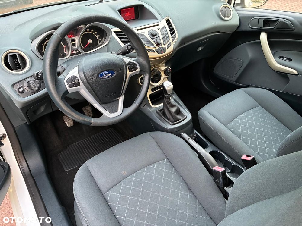 Ford Fiesta 1.25 Titanium - 13