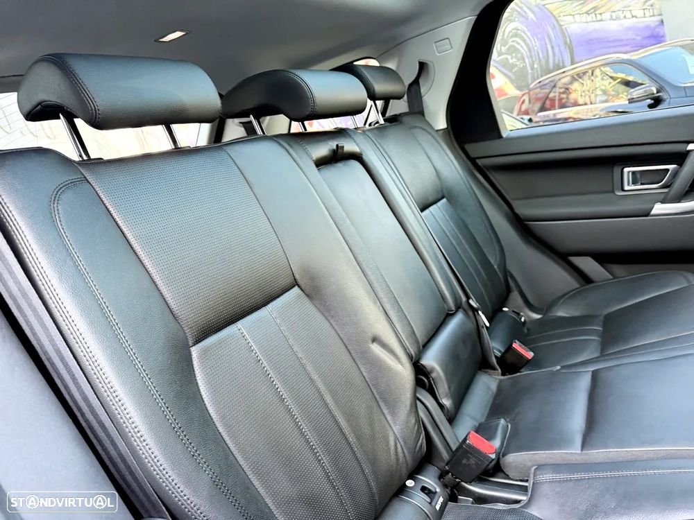 Land Rover Discovery Sport 2.2 SD4 HSE 7L Auto - 29