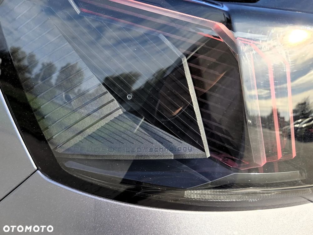 Peugeot 3008 1.2 PureTech Allure S&S EAT8 - 17