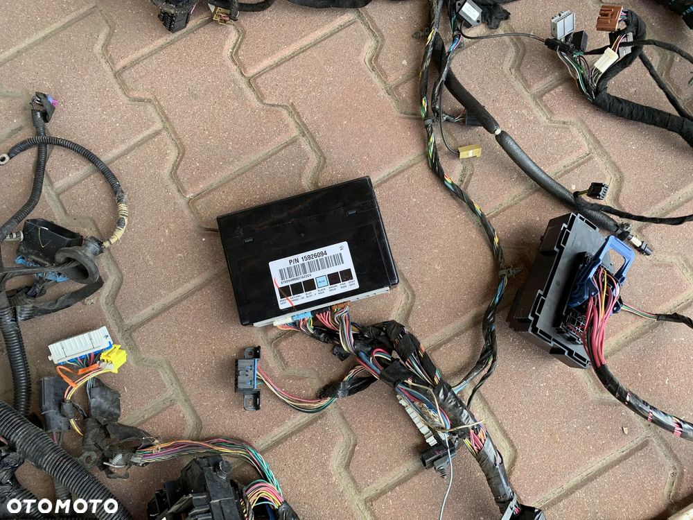 CADILLAC ESCALADE III 6,2 V8 2006-2014 WIĄZKA ELEKTRYCZNA KABINY KABLE PRZEWODY DESKI ROZDZIELCZEJ KONSOLI MODUŁ KOMFORTU - 8