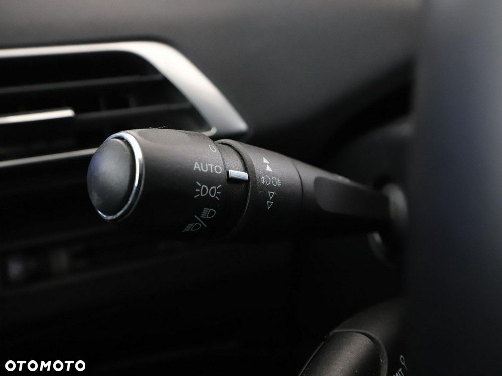 Peugeot 5008 1.5 BlueHDi Allure S&S - 36