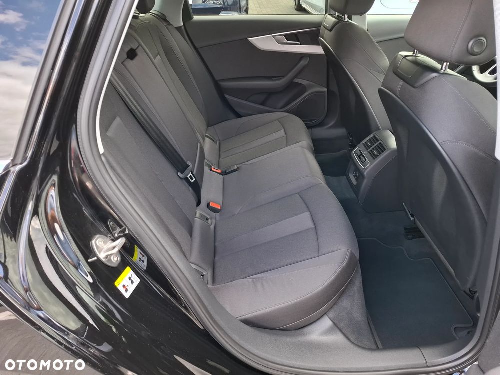 Audi A4 Avant 35 TFSI mHEV S tronic - 13