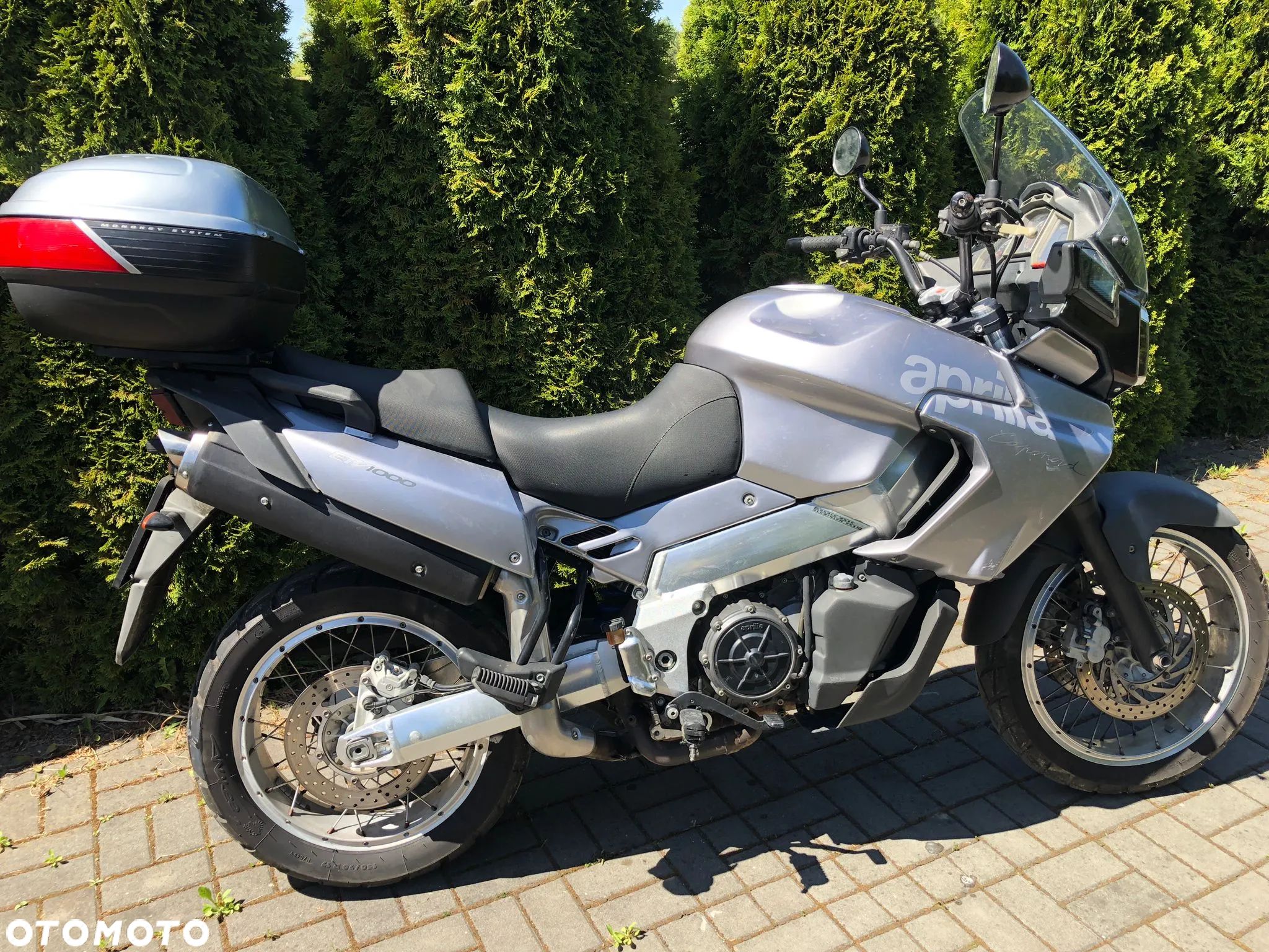 Aprilia Caponord - 1