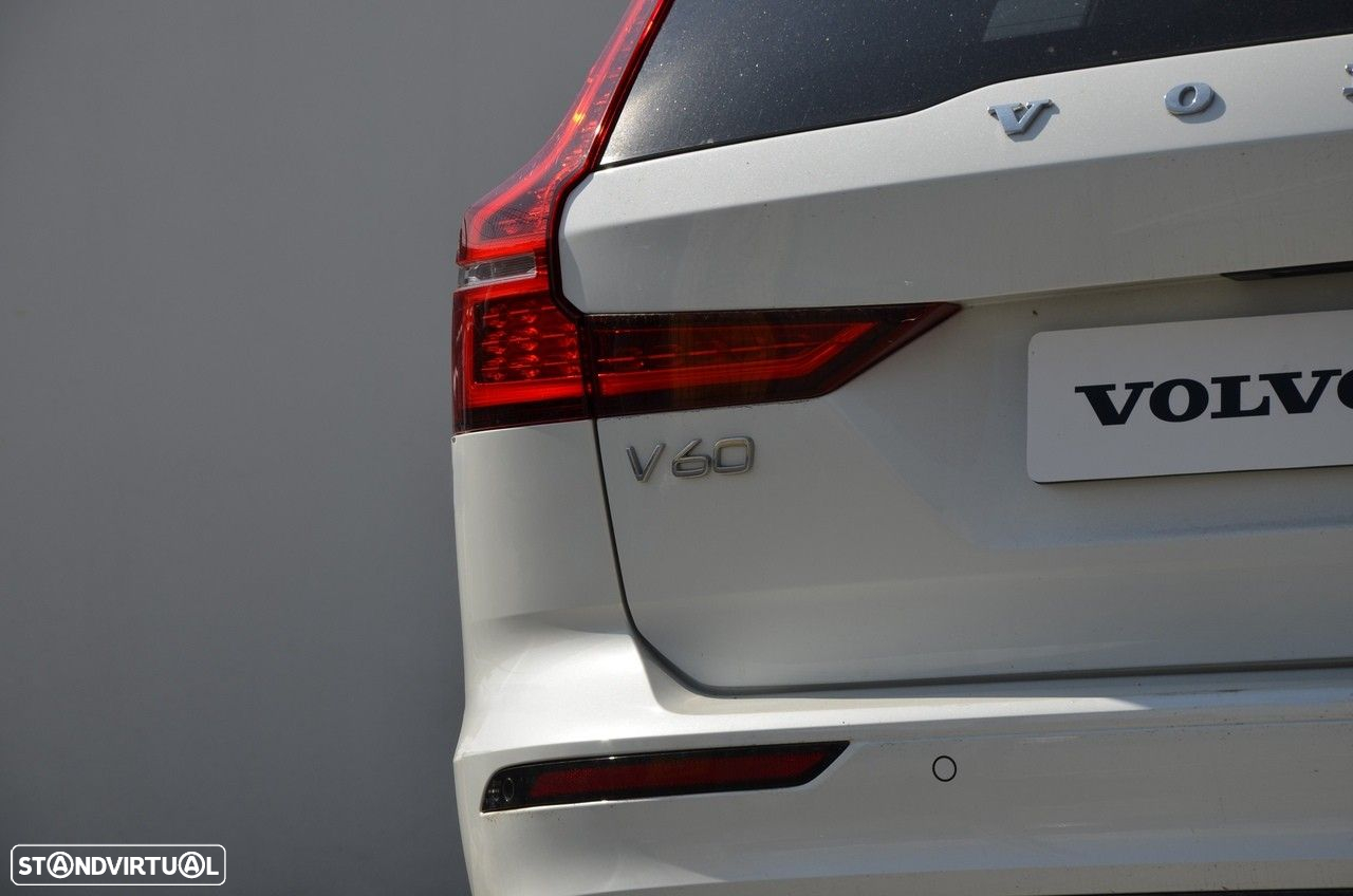 Volvo V60 2.0 T6 AWD TE Plus Dark - 5