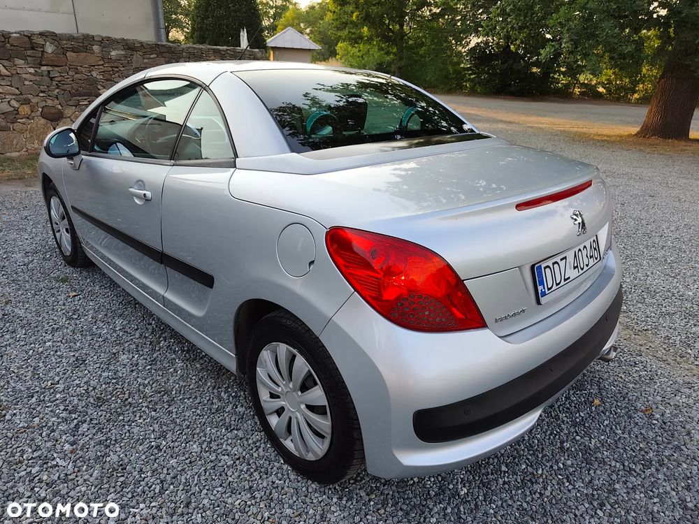 Peugeot 207 120 Automatik Premium - 25