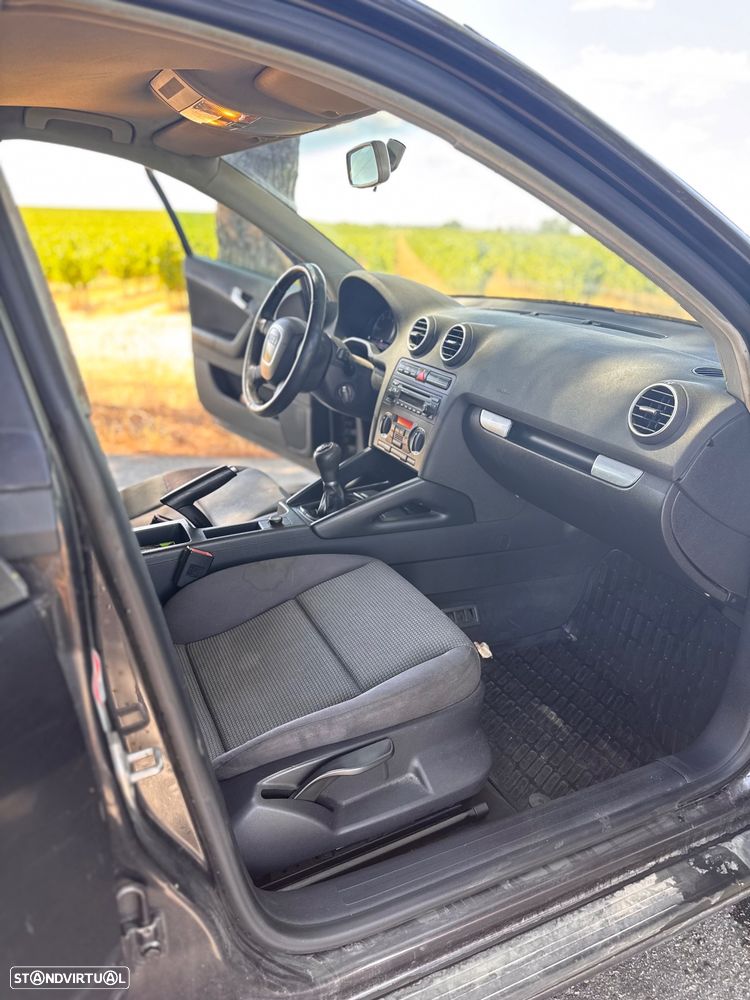 Audi A3 Sportback 2.0 TDi - 15