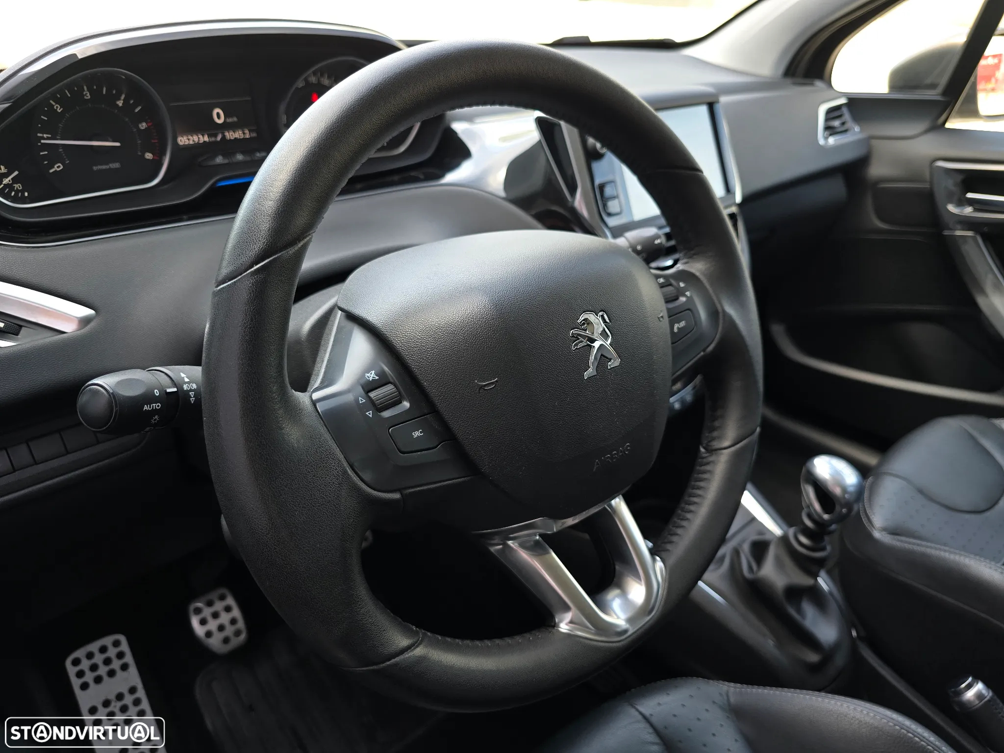 Peugeot 208 1.6 e-HDi Allure - 11